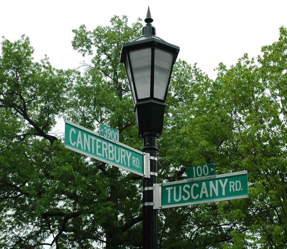 Canterbury and Tuscany street sign